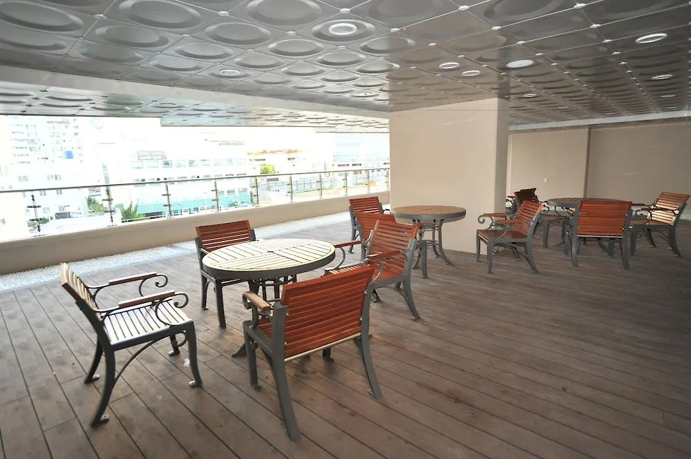 Plea De Blanc Hotel & Residence Pusan 4*,